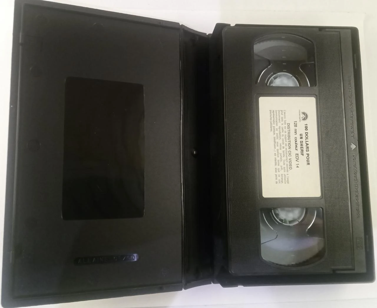 100 DOLLARS POUR UN SHÉRIF — VHS JOHN WAYNE – photo 3
